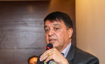 नेपालमै सम्भावना भएपनि विदेश बस्नेहरुले नकरात्मकता मात्रै फैलाउने काम गरेको छ्: अध्यक्ष ढकाल।