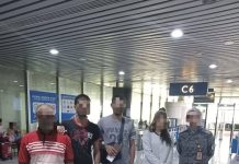 मलेसियाबाट ४ नेपाली सहित १३१ जना अवैध विदेशी नागरिकलाई (डिपोर्ट) देश निकाला गर्यो।