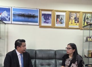 नेपाली बाढी पीडितको दुःखमा मलेसियाको साथ, परराष्ट्र उपमन्त्रीद्वारा शोक वक्तव्यमा हस्ताक्षर।