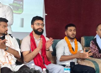 सिरहामा होहल्ला भएपछि कार्यक्रम छाडेर टाप कसेका शिक्षामन्त्री भन्छन्- भ्रम फैलाइयो।
